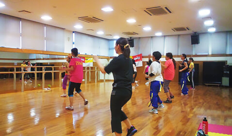 レディース健康運動プログラム「Zumba®レッスン」 活動写真